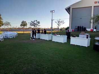 מזנונים לבנים