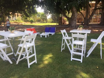 כיסא בר מתקפל לבן