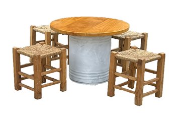 שולחן חבית נמוך טופ עץ + 4 שרפרף בדואי