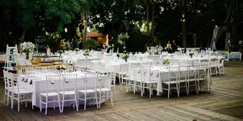 כיסא צ'ברי לבן